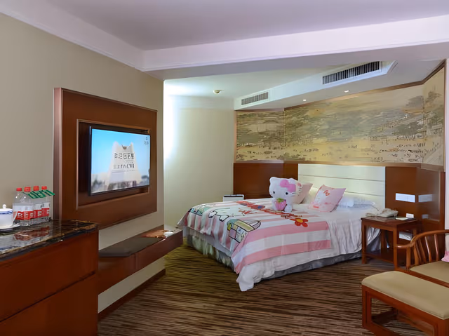 Queen Room