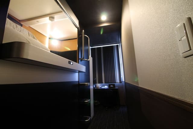 Private Cabin(Capsule Room)