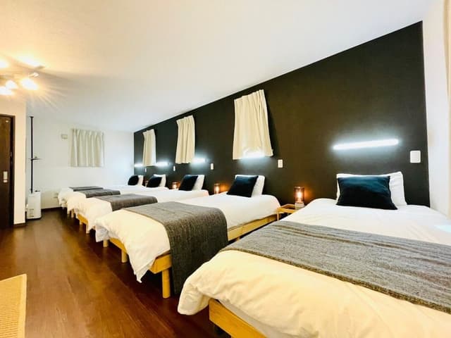 Deluxe Family Room 2F
