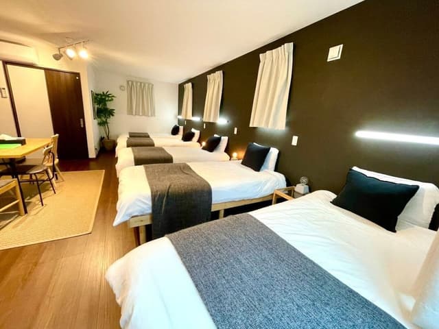 Deluxe Family Room 1F