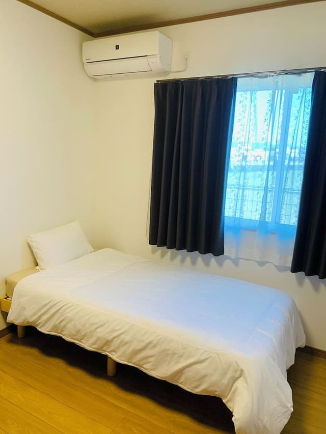Economy Single Room