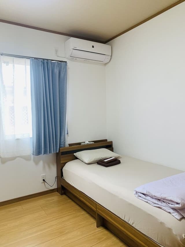 Economy Single Room