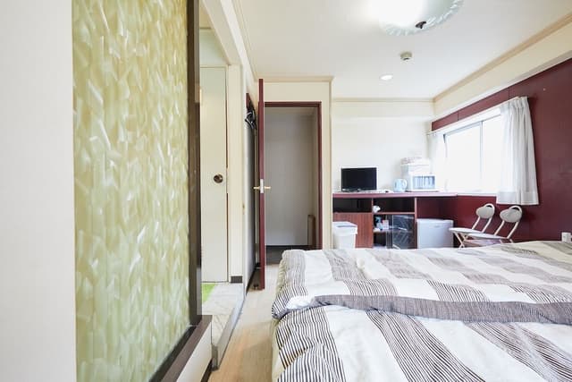 City Twin Room, Non Smoking, City View