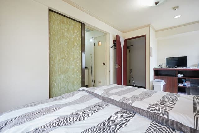 City Twin Room, Non Smoking, City View