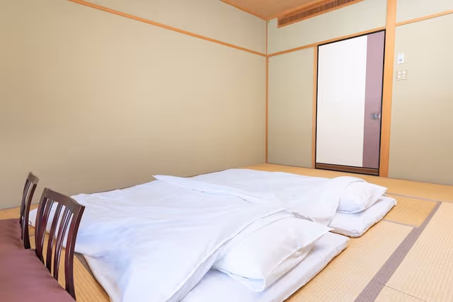 Japanese Room With Shared Washroom- Family