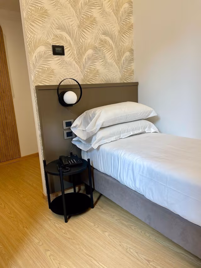 Comfort Single Room