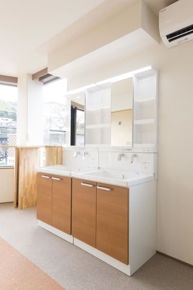 Twin Room, City View