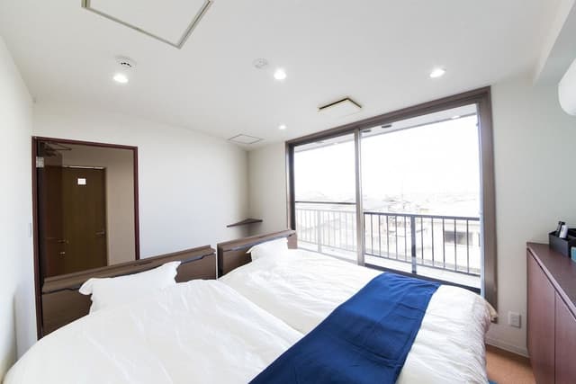 Twin Room, City View