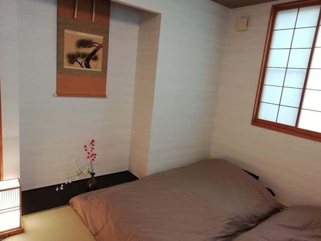 Twin Room, Non Smoking, Shared Bathroom