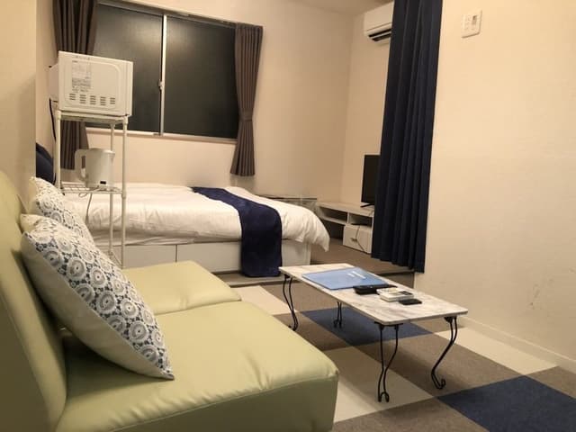 Apartment (201)