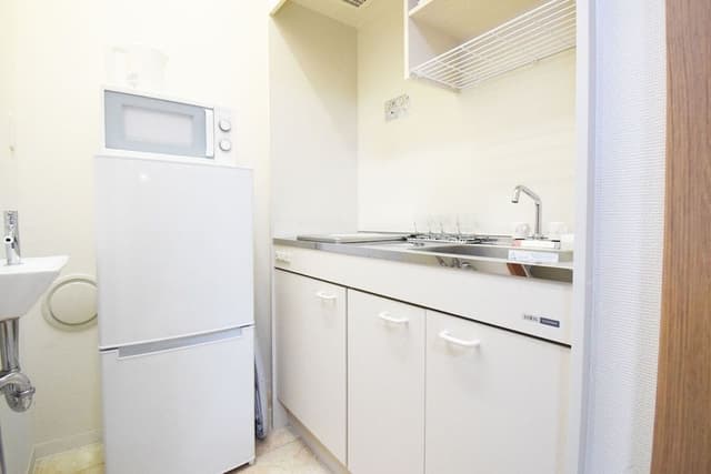 Apartment (101)