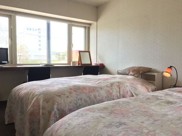 Economy Twin Room, Smoking (2F, No Elevator)