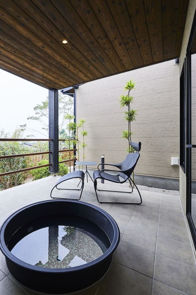 Western Style Premium Twin Room with Private Open Air Bath [Non-Smoking]