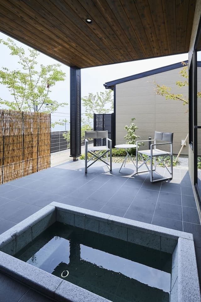 Western Style Premium Twin Room with Private Open Air Bath [Non-Smoking]