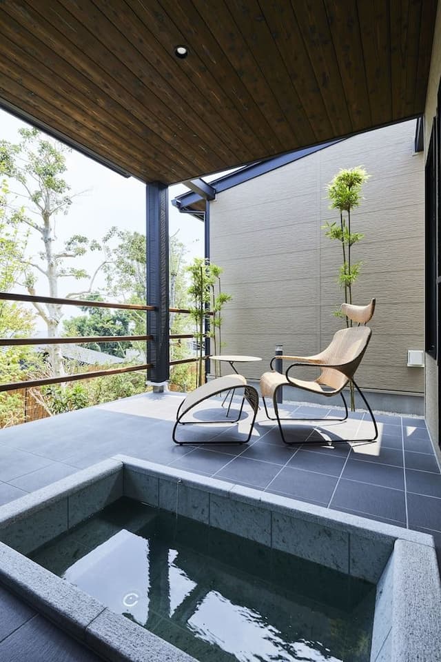Western Style Premium Twin Room with Private Open Air Bath [Non-Smoking]