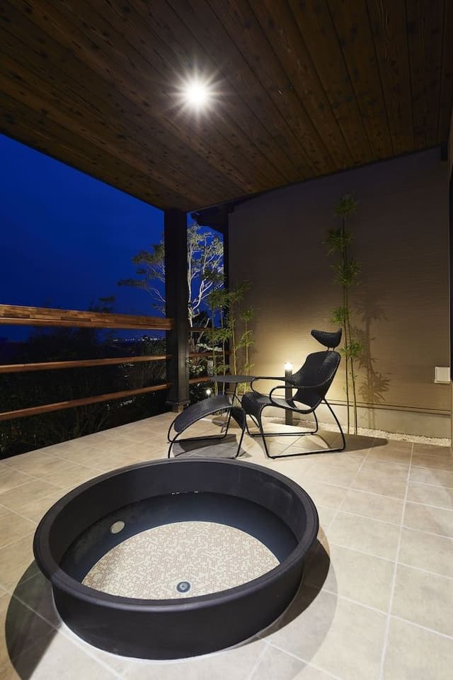 Western Style Premium Twin Room with Private Open Air Bath [Non-Smoking]