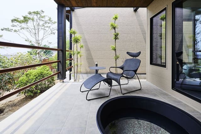 Western Style Premium Twin Room with Private Open Air Bath [Non-Smoking]
