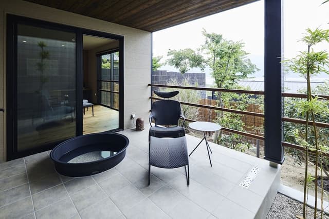 Western Style Premium Twin Room with Private Open Air Bath [Non-Smoking]