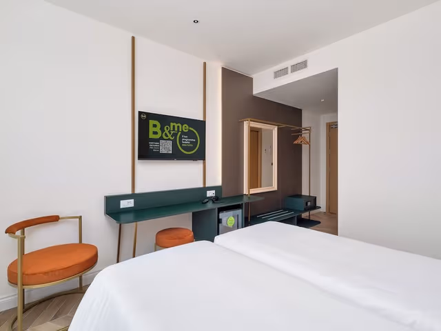 Standard Twin Room