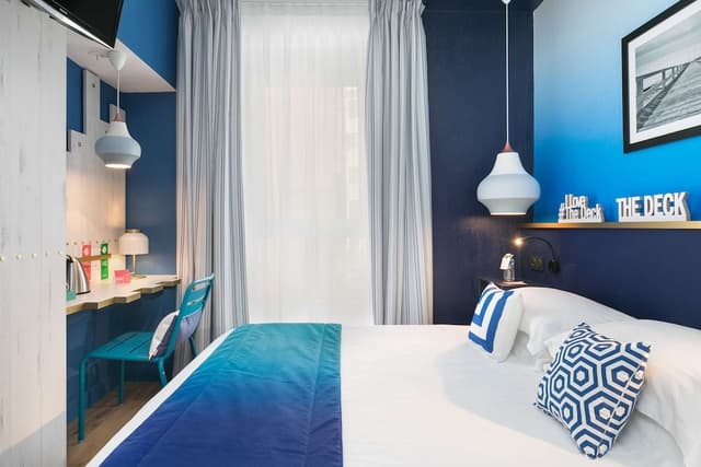Double Cabine Room