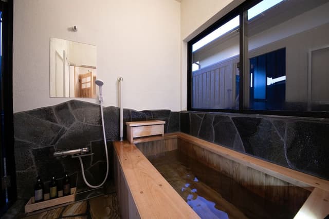 Deluxe Suite, Spa Bath