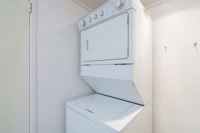 Condo, 2 Bedrooms