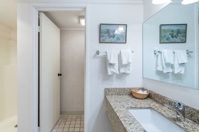 Condo, 2 Bedrooms