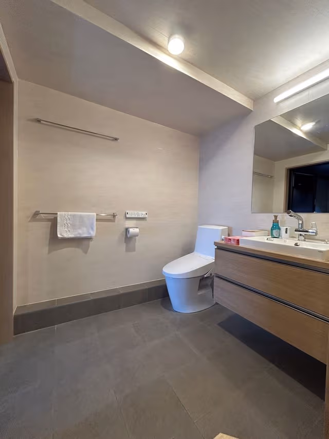 House, 4 Bedrooms