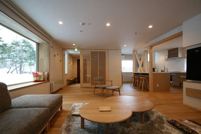 House, 4 Bedrooms