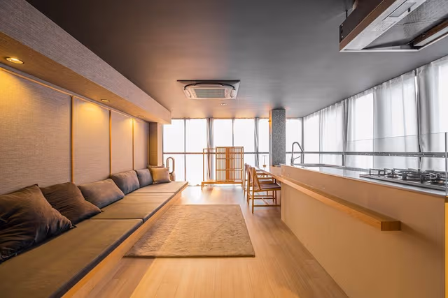 Family Room, Multiple Beds, Non Smoking, City View