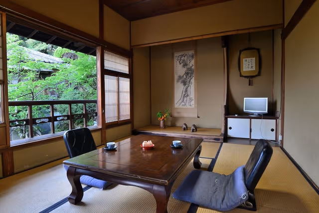 Japanese Family Style Room