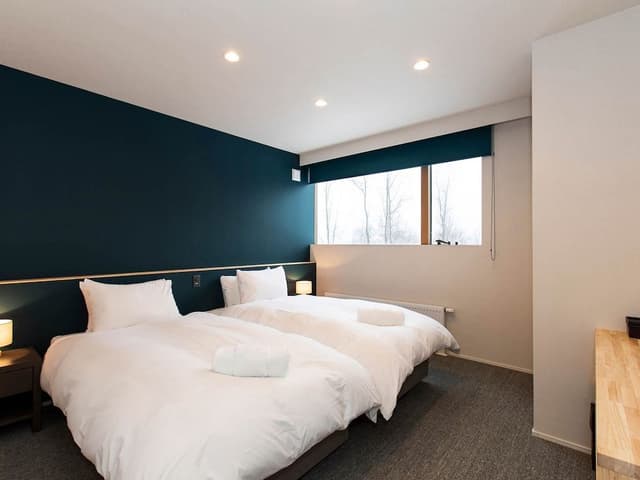 4 Bedrooms Villa