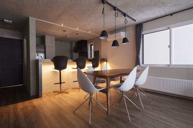 Private Vacation Home (4 Bedrooms+5 Toilets+4 Bathrooms+3 Kitchens)