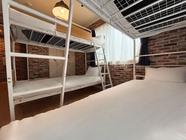 [Max 13people] 4LDK (100m2) / 13 beds / BBQ / 2 Parking Spaces / Onna1B