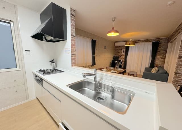 [Max 13people] 4LDK (100m2) / 13 beds / BBQ / 2 Parking Spaces / Onna1B