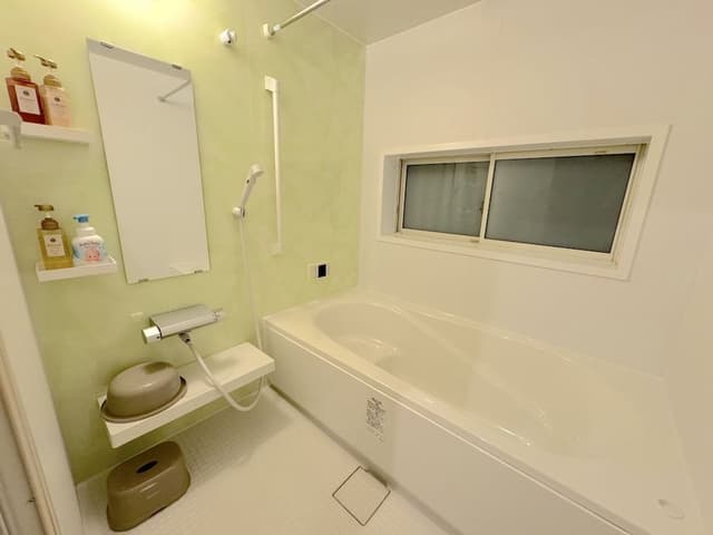 [Max 13people] 4LDK (100m2) / 13 beds / BBQ / 2 Parking Spaces / Onna1B