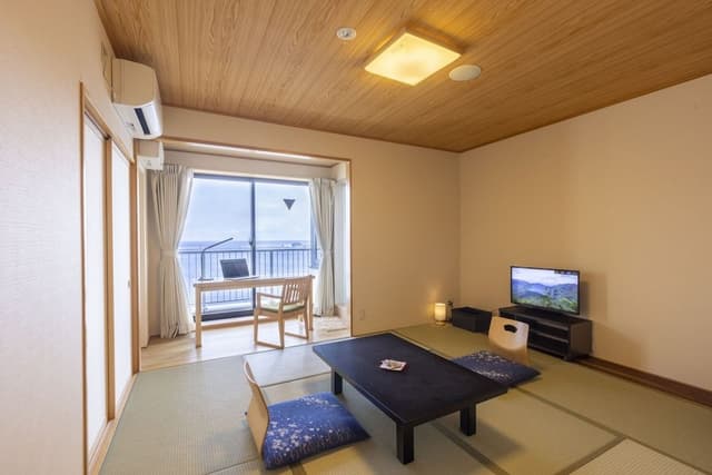 Japanese Style Top Floor Room, Non Smoking, Ocean View, Private Bathroom