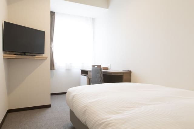 Standard Single Room, Smoking