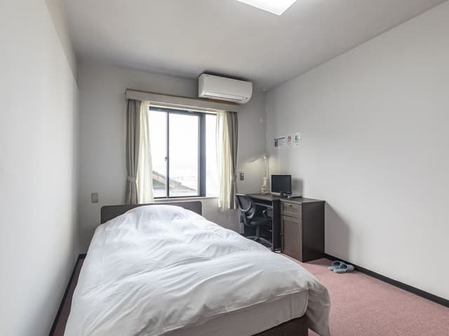 Single Room, Non Smoking, Shared Bathroom