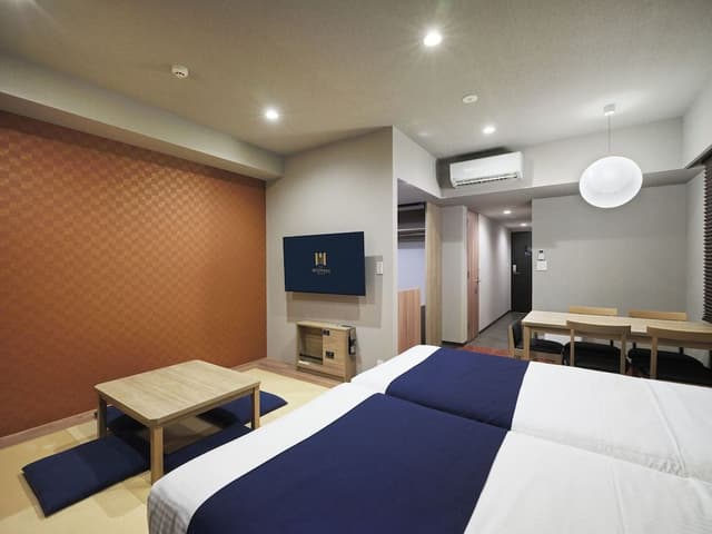 Deluxe Japanese Room