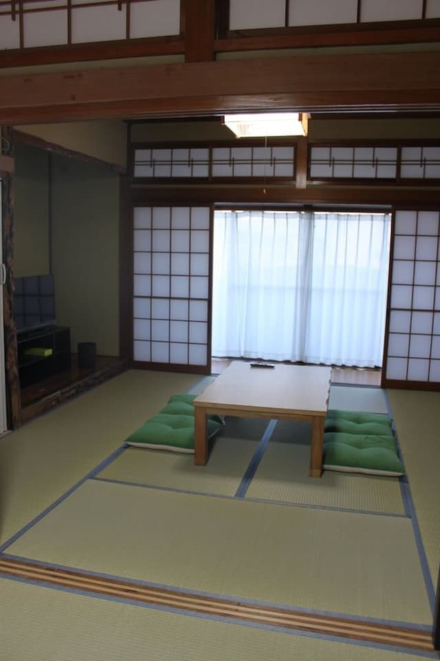 Japanese Style Room for 4 People (stay overnight without meals) Non-smoking