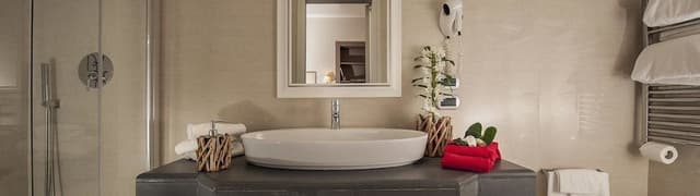 Deluxe Double Room, Jetted Tub