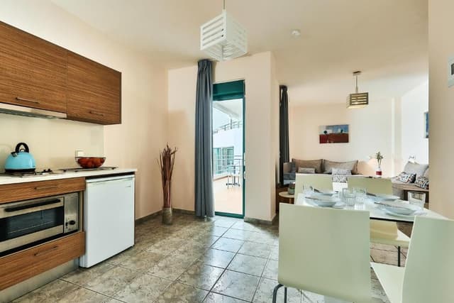 One Bedroom Apartment with Sea View