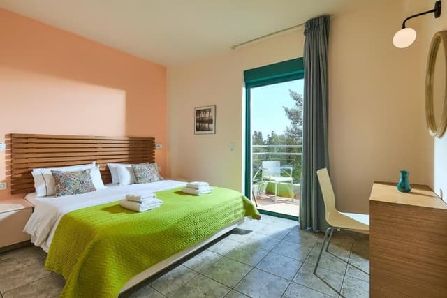 One Bedroom Apartment with Garden View