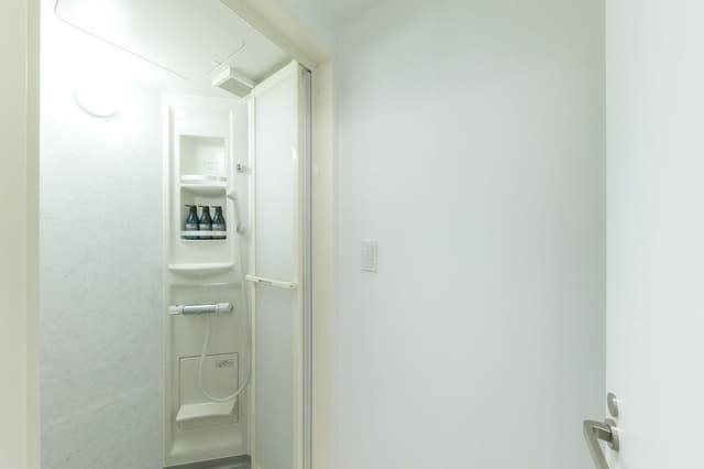 Shared Dormitory, Men only, Non Smoking