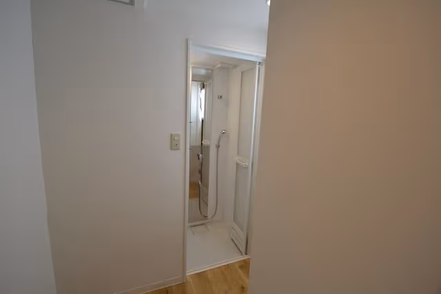 Single Room A502