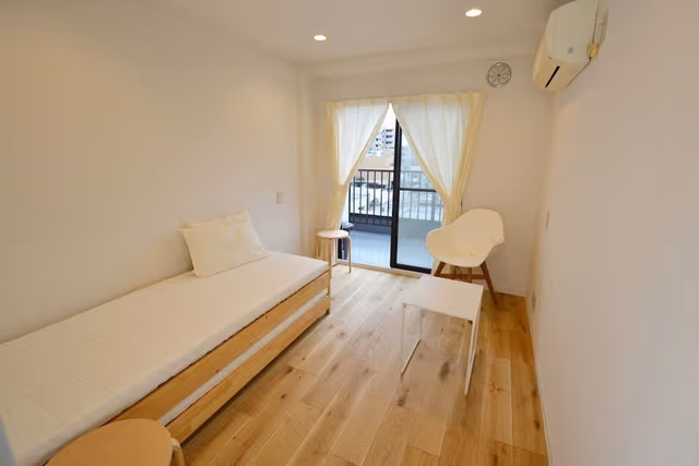 Single Room A502