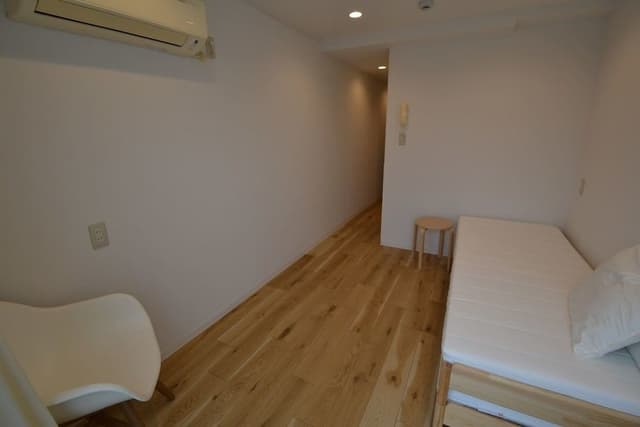 Single Room A502
