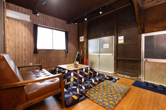 2 Bedrooms Townhouse