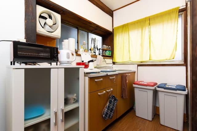 2 Bedrooms Townhouse